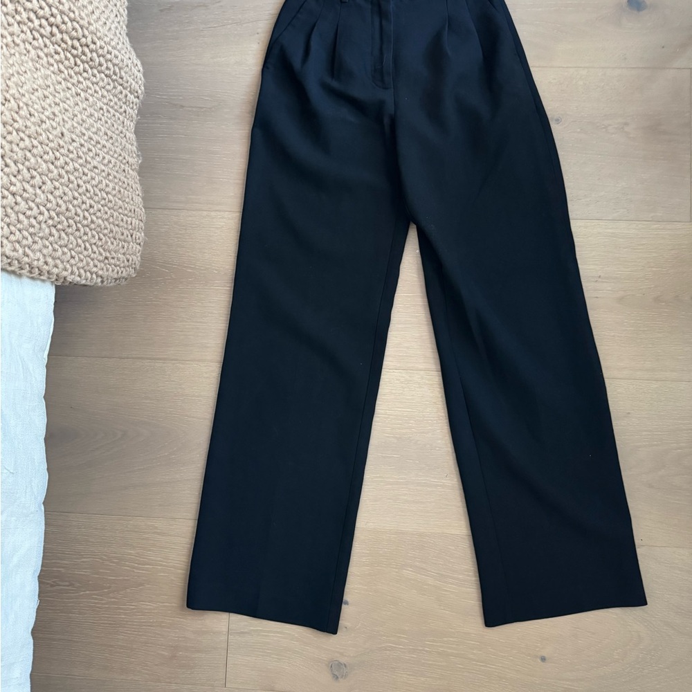 Aritzia black Wilfred trousers formalwear